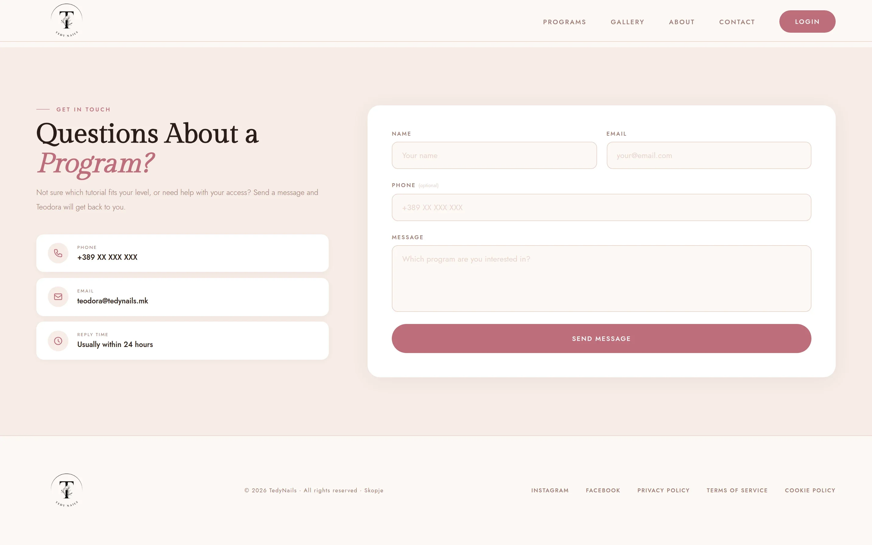 Contact section with phone, email and reply time beside a message form